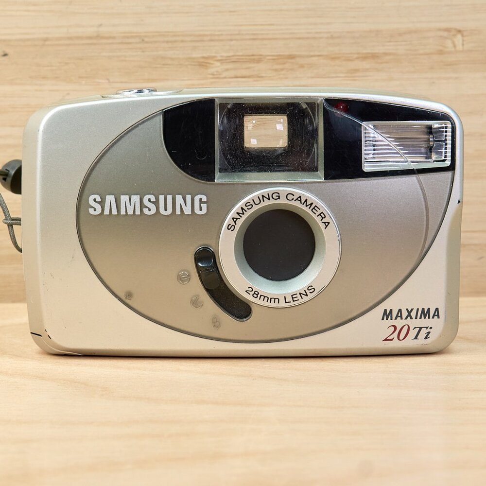 Samsung Maxima 20 Ti 35mm Point & Shoot Film Camera